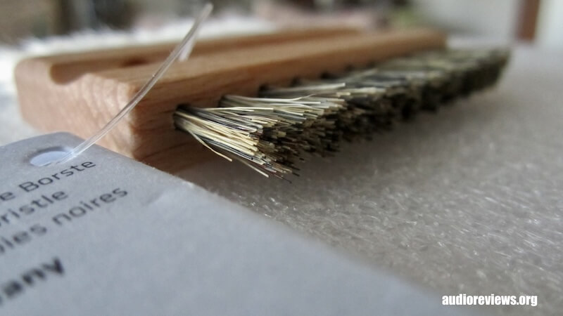 Redecker Keyboard Brush Tastaturbürste. The harder side is suited for cleaning between keys.